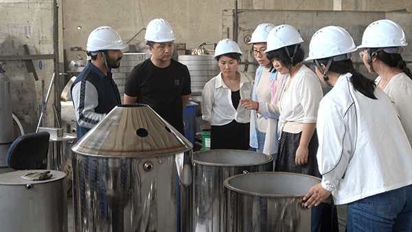 Omani Customers Visit Sanyuantang Machinery